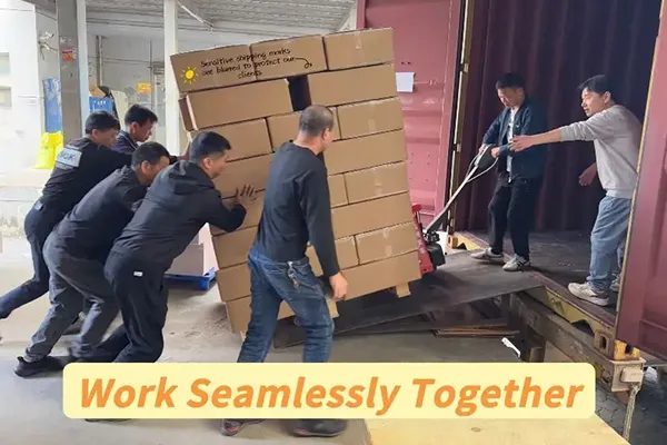 திறமையான ஏற்றுதல்- தோல் பராமரிப்பு காகித பெட்டிகளின் 40HQ கொள்கலன்