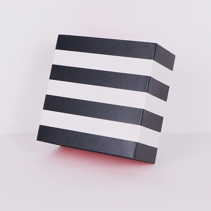 டிராயர் பரிசு பெட்டிகள்